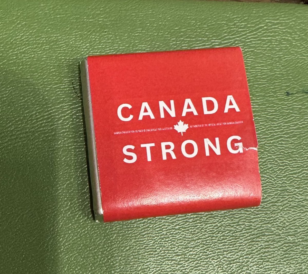JeanYip3's tweet photo. What a welcome for our newest @LPC_O member, Michael Ma @liberal_party holiday party! Good to have another MP onboard. Happy to catch up with the great former Premier of Ontario @Dalton_McGuinty .Enjoyed seeing and chatting with so many LPC friends.
#LPCStrong https://t.co/2lHJOu7J5V