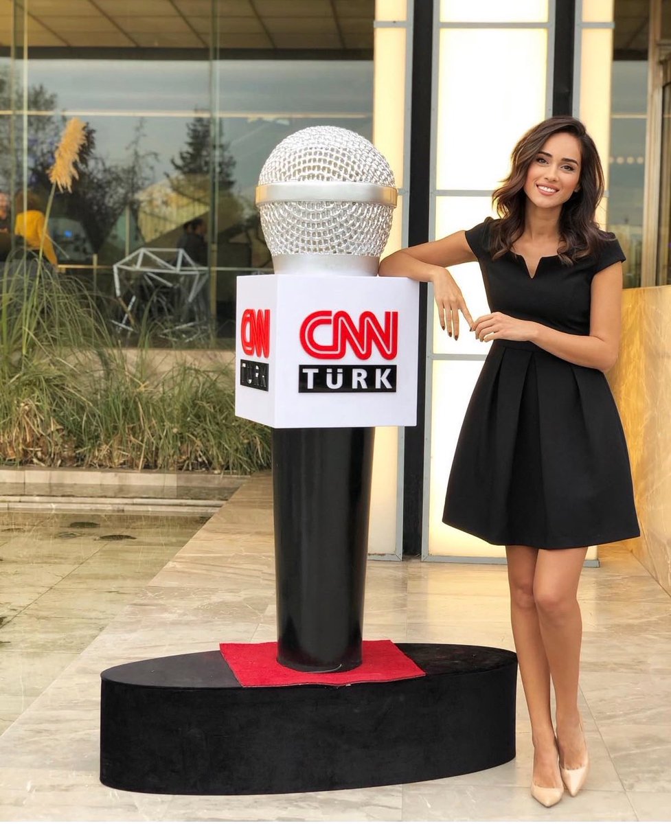 damlaugurturk's tweet photo. Bugün CNN Türk’te 7. Yılım. 
Tebrikleri buraya alabilirim❤️ https://t.co/432EwFzlgm