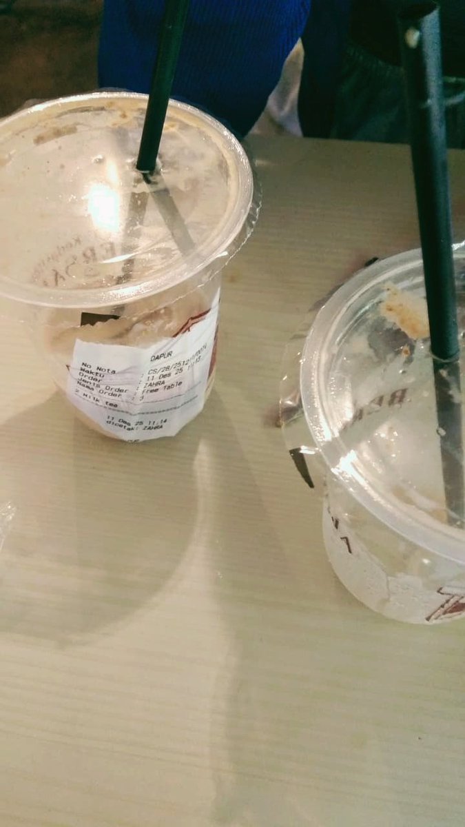 flowbluu's tweet image. tahun depan hemat