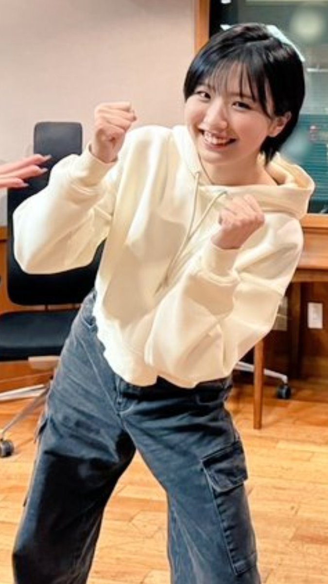 Tbuzzberry's tweet photo. げったー可愛ゆ #ヤン土 #弓桁朱琴 #morningmusume25 https://t.co/vFjjfvUOJZ