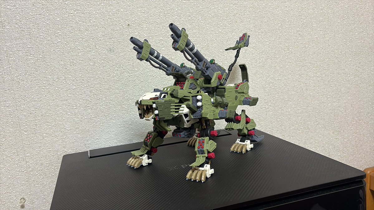 yasu_h56's tweet image. ライガーゼロパンツァー
完成しました✨✨✨
素組みで部分塗装だけなんですが、かっこいい😍😍😍
ただ換装は大変です😅
#ZOIDSHMM
#ライガーゼロパンツァー