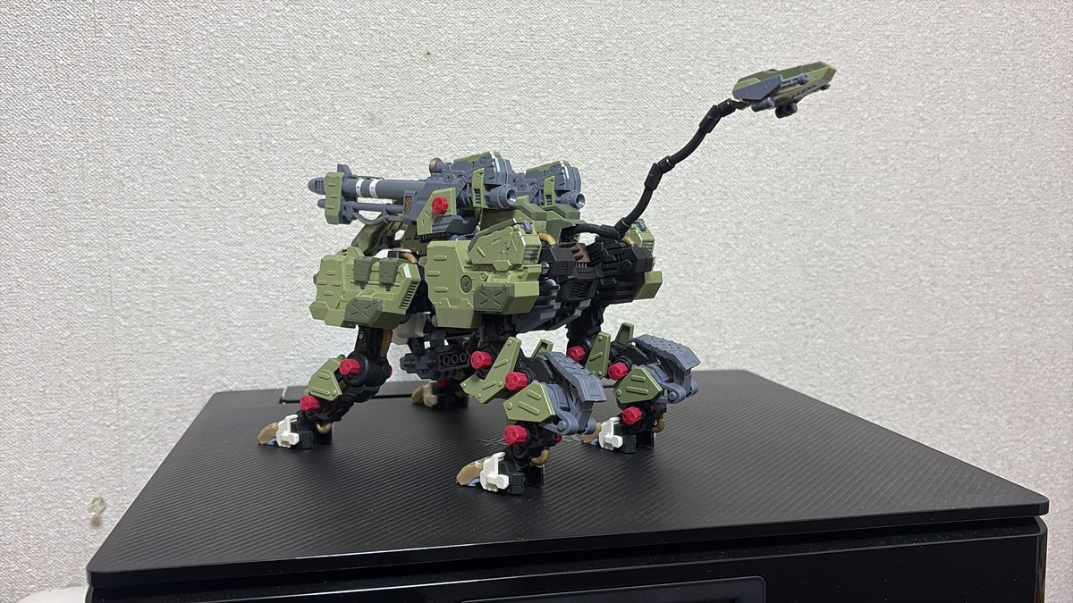 yasu_h56's tweet image. ライガーゼロパンツァー
完成しました✨✨✨
素組みで部分塗装だけなんですが、かっこいい😍😍😍
ただ換装は大変です😅
#ZOIDSHMM
#ライガーゼロパンツァー