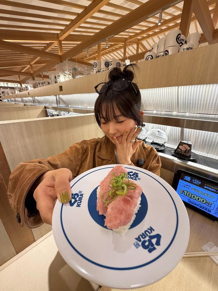 seulgi pics tweet media