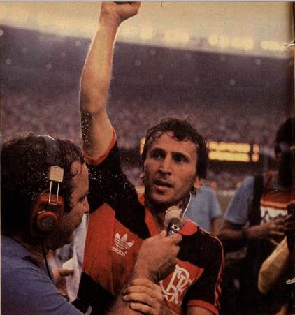 Flamengo's tweet image. 🏆🏆Tetra legal🏆🏆

Há 38 anos, o Brasil conhecia o seu primeiro tetra campeão! 

13 de dezembro, um dia #marcadonahistória do Flamengo! ❤️🖤