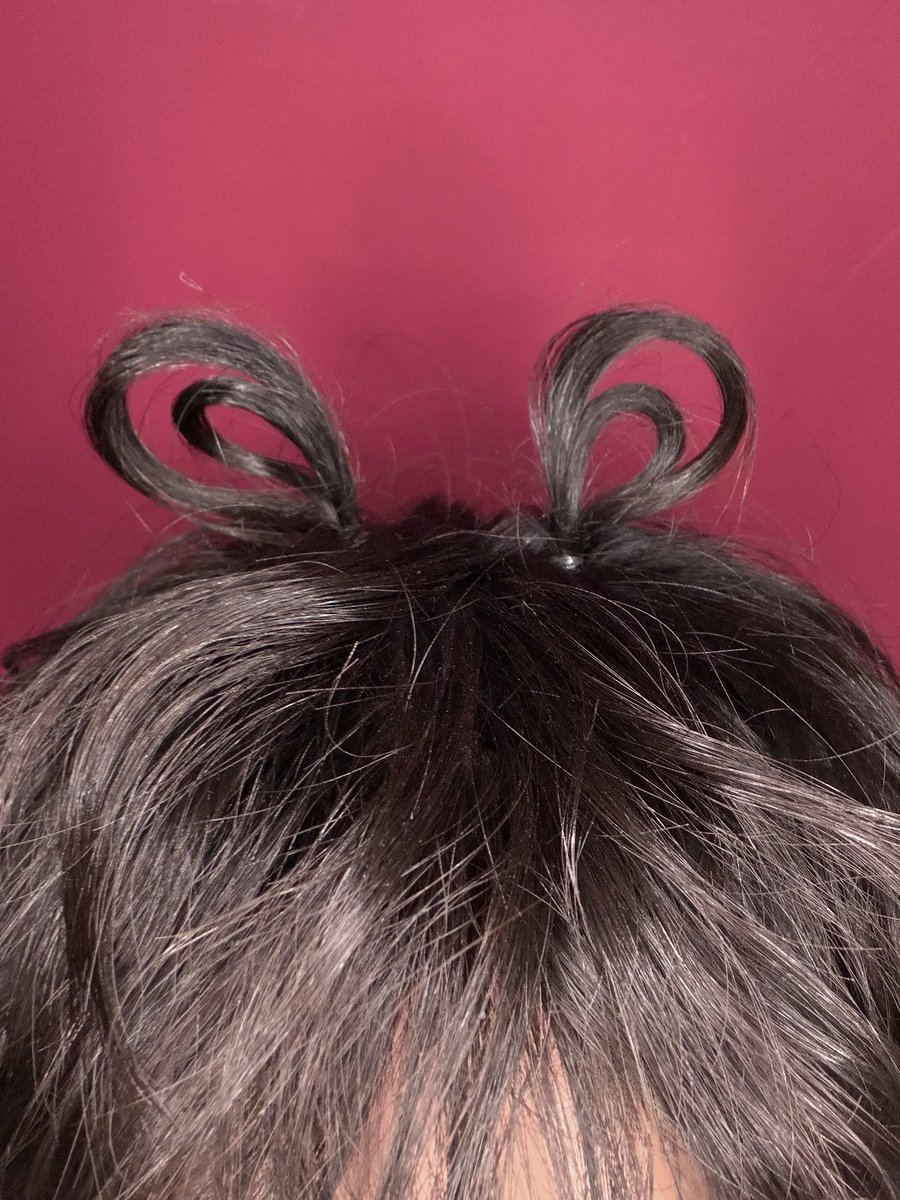 여러분~~
오늘은 제 활동의 막방인데요..
그동안 큰 힘이 돼준 팬분들 진심으로 감사드립니다!
또 오늘 스페셜 MC도 했는데요! 귀한 기회를 놓지지 않아서 열심히 준비했는데 그래도 부족한 부분이 있었지만 예쁘게 봐주셔서 정말 감동입니다..
앨범 이름이 스윗 드림인만큼 여러분들이 스윗한 꿈을