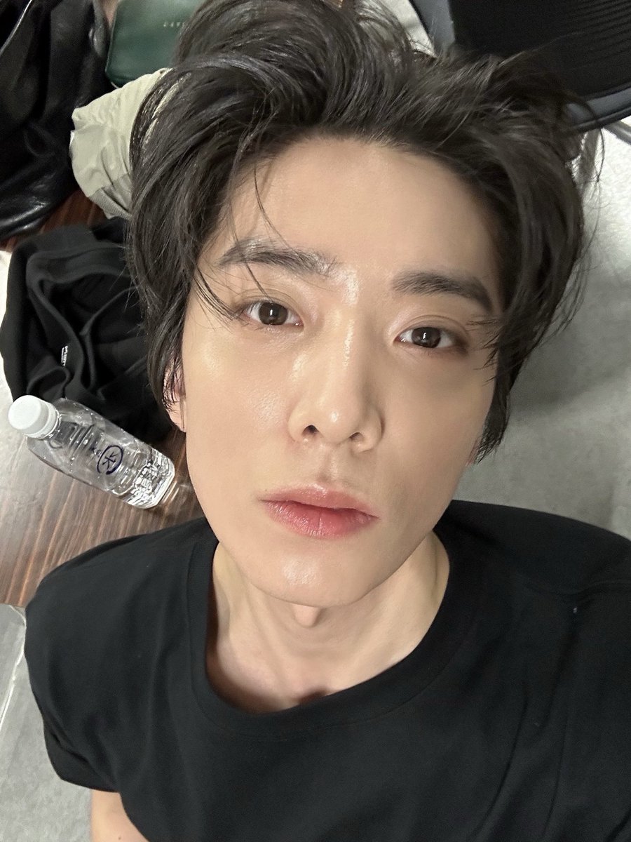 0_rbsl's tweet photo. 킹덤1일차 끝! https://t.co/Izl7WI96ZM