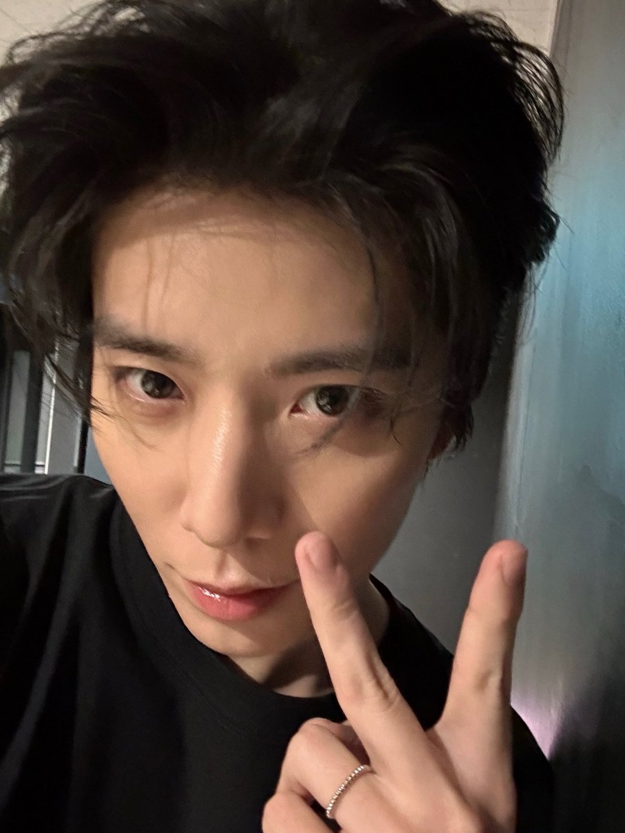 0_rbsl's tweet photo. 킹덤1일차 끝! https://t.co/Izl7WI96ZM