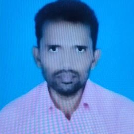 ProfNoorul's tweet photo. भारत में एक और मुस्लिम व्यक्ति की मॉब लिंचिंग...

एक गरीब मुस्लिम व्यक्ति अतहर हुसैन फेरी लगाकर कपड़ा बेचता था।

अतिवादी सोनू, रंजन, श्रीकुमार, सत्यनारायण, मंटू यादव, सतीश, सिकंदर यादव, रामस्वरूप यादव, विपुल कुमार, सचिन कुमार, सुगन यादव ने पहले नाम पूछा...

फिर पेंट उतारकर उसका धर्म जाना। फिर हाथ–पैर बांधकर पी"टा, ईंट से उंगलियां तोड़ दी, नाखून उख!ड़ डाले।

��्या बहराइच वाले जस्टिस की तरह यहां भी फास्ट कोर्ट में जस्टिस मिलेगा?