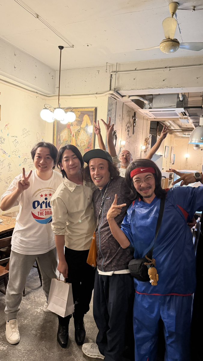 kaiikenofficial's tweet photo. 怪異研in沖縄！！
たっくーさんを迎えての怪異研最高でした！
2回共満員御礼！！沖縄の皆さんありがとう！
みんなでバカールで忘年怪楽しかったです！
2025年は怪異研を可愛がって頂き
ありがとうございます！
また来年もよろしくお願いします！！ #怪異研 https://t.co/ceKdGud4Ev