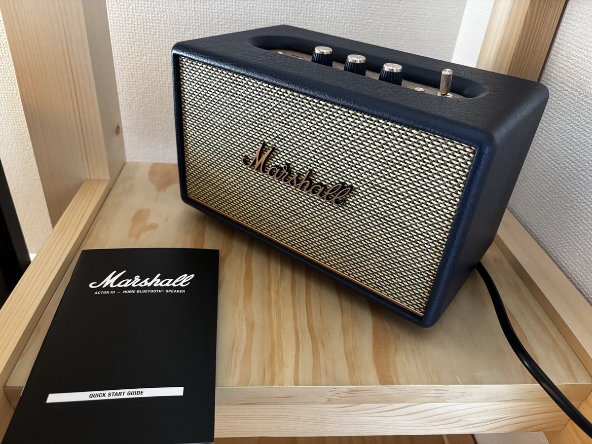Yv0kviB9's tweet photo. #Marshall #マーシャル #Acton3
MNG!!
MarshallのActonⅢ!!
まさかスピーカーに手を出すとはポタハマったばっかの時は思わなかった!!
それにEmbertonⅢと違ってActonⅢは据置っていうね!!
AUX使えるメリットでお迎えしたから良いけど意外とポータブルって便利だな!!って思う今日この頃です🤣💦 https://t.co/dWe9J5FcIs