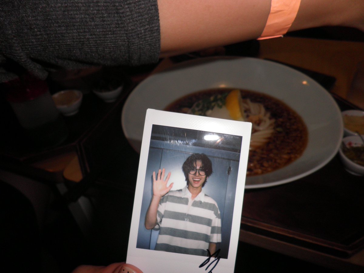 新 tweet media