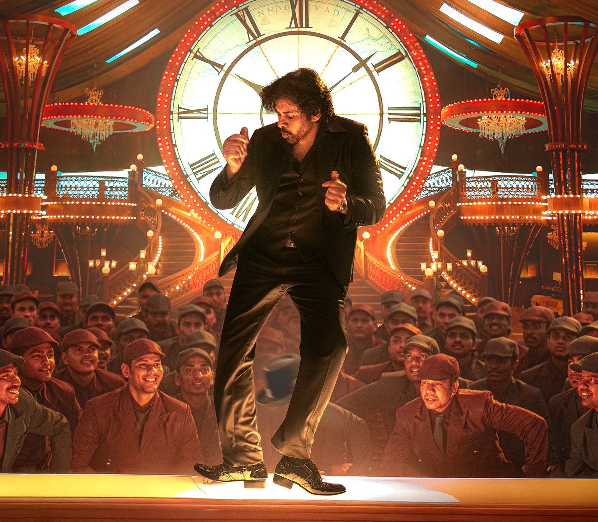 పవర్ స్టార్ విద్వంసం 🥵🥵🕺🕺

Thank you CULT <a href="/harish2you/">Harish Shankar .S</a> garu 🙏🙏

#DekhlengeSaala ▶️ youtu.be/hcNVG7JCxoE

#UstaadBhagatSingh <a href="/PawanKalyan/">Pawan Kalyan</a>