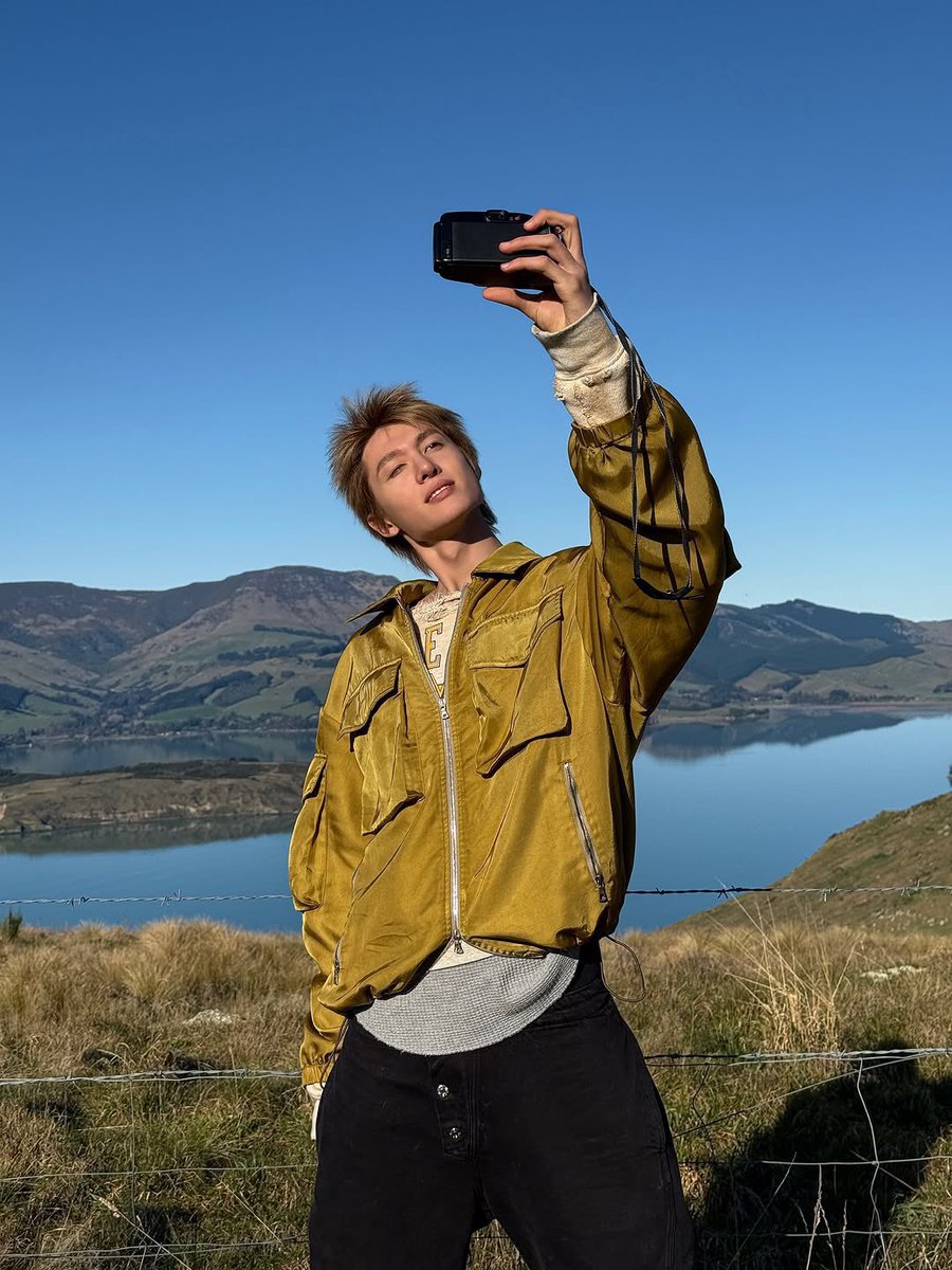 martinupis's tweet image. sun kissed