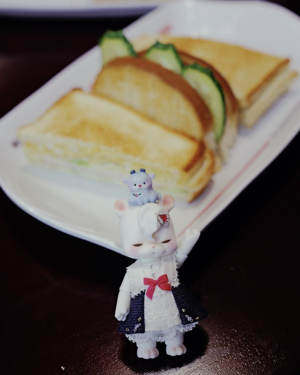 Komeda's Coffee

#kumukuku 
#쿠무쿠쿠  
#クムクク