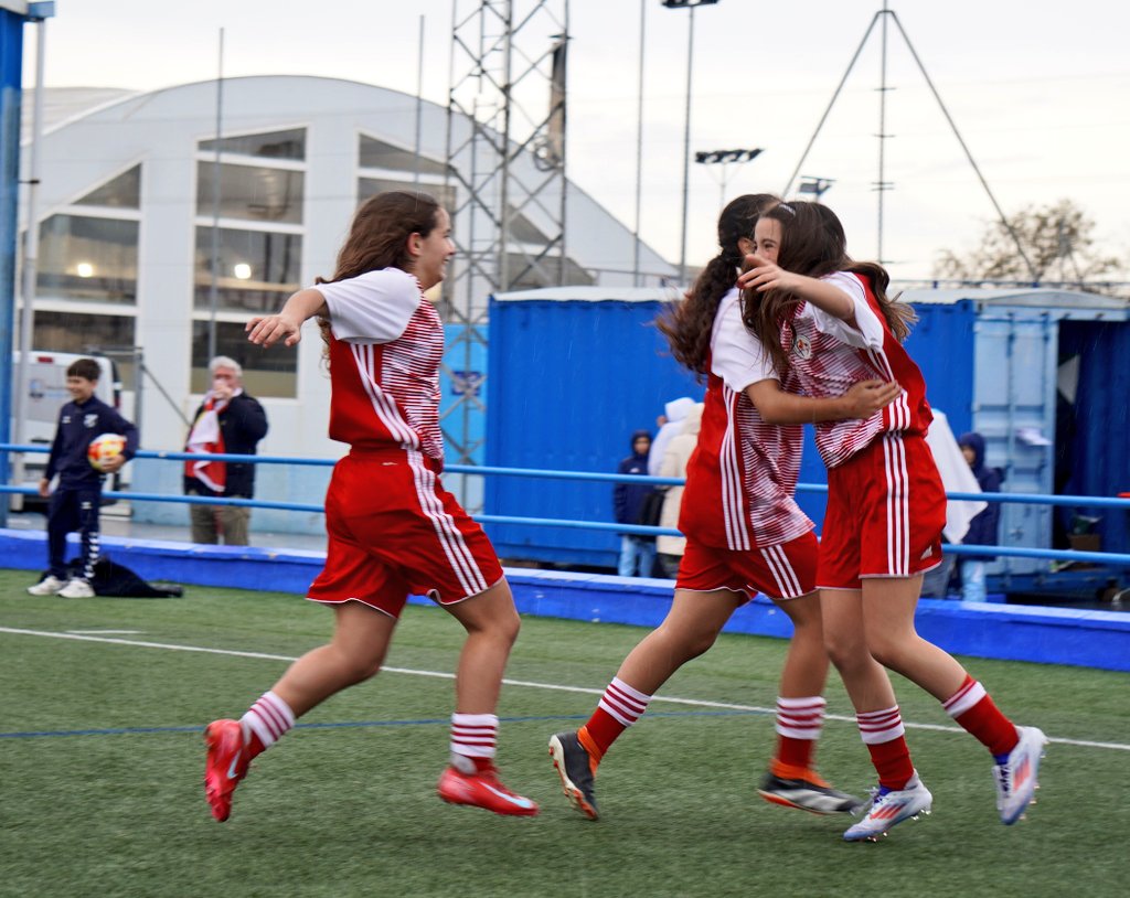 Los tres goles de la <a href="/FCyLF/">RFCYLF</a>  en Cádiz, trabajo de equipo con sabor blanquivioleta 💜

Nadia Rey 🤜🏻⚽️🤛🏻 Nadia Valderrábano 🤜🏻⚽️🤛🏻 Carla Pellitero

¡A seguir creciendo, chicas! 👣