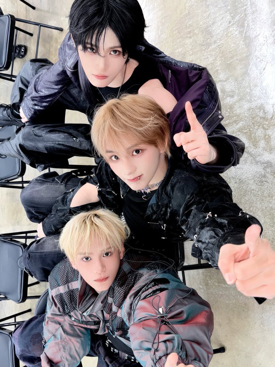 xodiacfiles's tweet photo. [📸] xodiacofficial instagram update

😈 
#XODIAC #소디엑
#ZAYYAN #자얀 
#SING #씽 
#LEO #리오 
#XODIAC_Alibi https://t.co/l1dDbzqOZM