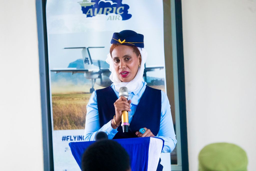 auricair's tweet image. ✈️ Auric Air yazindua safari mpya Kahama ⇄ Dar es Salaam, hatua muhimu kuimarisha muunganiko wa mikoa na fursa za biashara.

Uzinduzi ulihudhuriwa na Mhe. Frank Nkinda, Bi. Glory Absolm, Mhe. Shaban P. Mikongoti na wadau mbalimbali.

#AuricAir #NowFlying #Kahama #DarEsSalaam