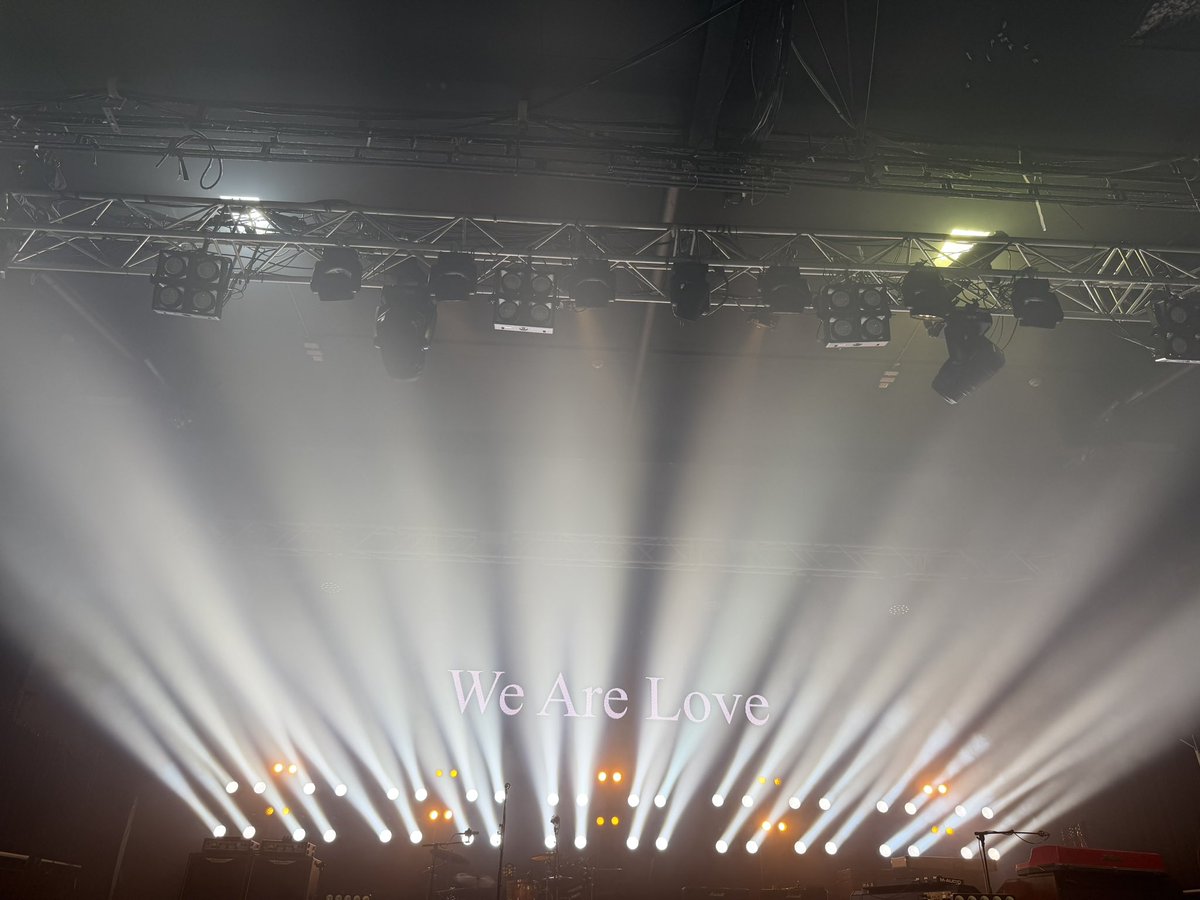 Tim Burgess tweet media