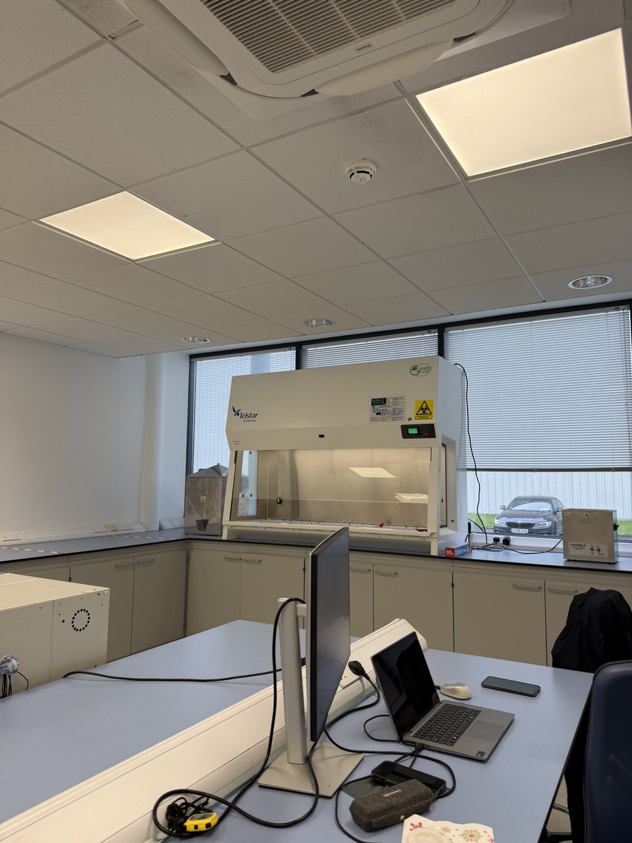 TeenTurn's tweet photo. @Avantor_News lab tour 🥼 🧪 🧫
@SciFest4STEM #projectsquad https://t.co/xXRWf07iFr