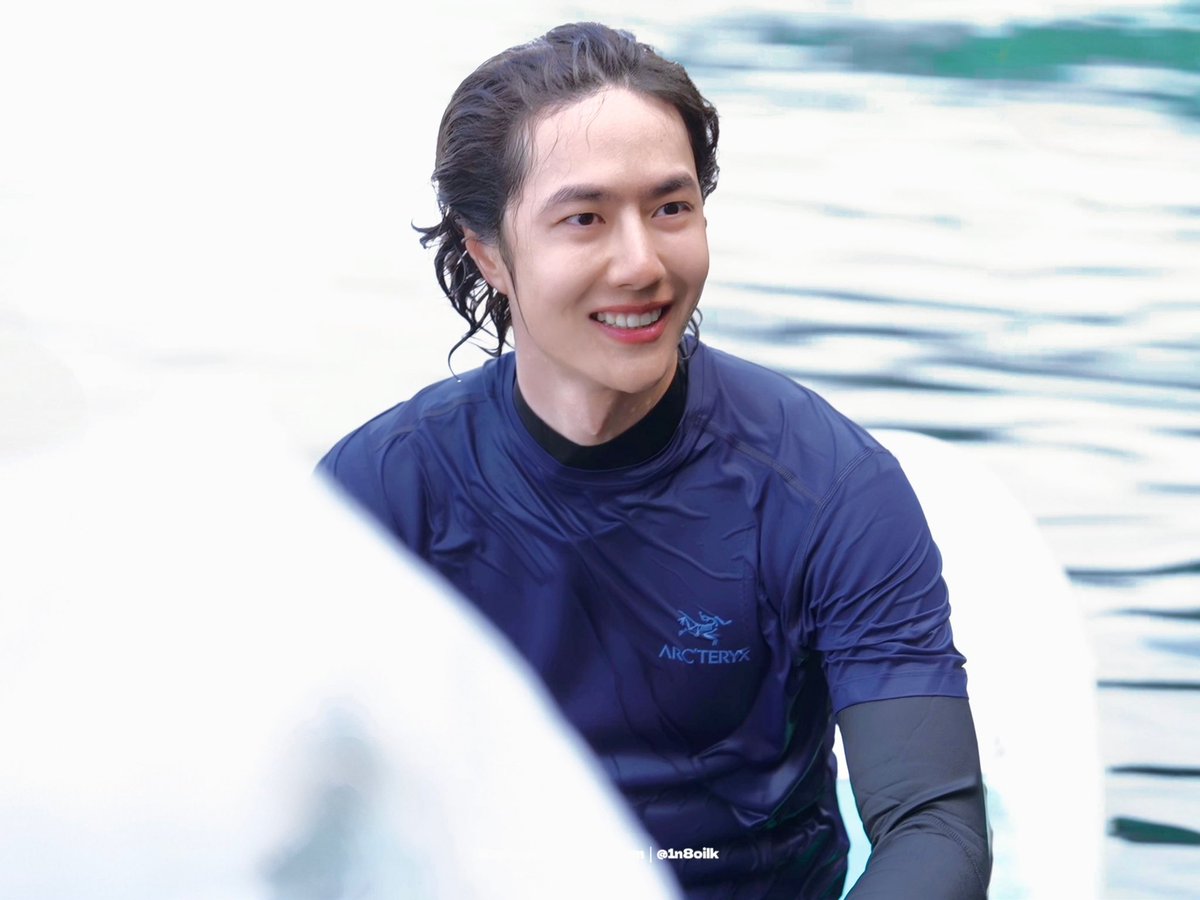 winters__rain's tweet image. สีหน้าอี้ป๋อตอนปีนสำเร็จแล้วโดดน้ำลงมาคือที่สุดจริงๆ ยิ้มแบบยิ้มไปทั้งหน้า รู้เลยว่าดีใจมาก 💚

#WangYiboxExploringTheUnknown2 
#WangYibo #หวังอี้ป๋อ