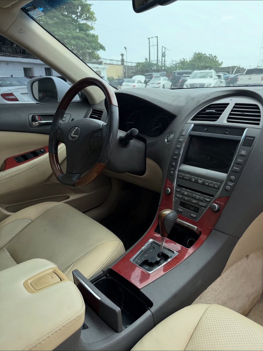 abegautos's tweet photo. Foreign Used Mercedes Benz GLA250 2019

🏷️Price: 33M

📍Location:Lekki Ajah Expressway  Victoria Garden City (VGC)By Eleganza Gardens, Facing The New VGC Bridge 

Follow us @abegautos 

Contact: WhatsApp + call 08051371807

#MercedesBenz #Business #CarSale #Abegautos https://t.co/seSb9fPudd