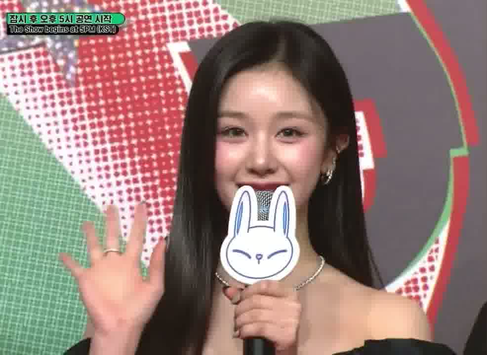 <a href="/kuyngnim/">(2007), Kyungmin 이</a> ᅠ
“Saya Shabita, selaku MC pada Farewell Party PockieWockies malam hari ini pamit undur diri. Mohon maaf jika ada salah kata dan terima kasih telah antusias dari awal hingga akhir acara! Semoga kita masih tetap berteman dan saling menyapa. See you in another chance!"
ᅠ