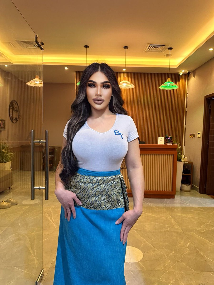 iPeonyyf's tweet photo. #ladyboy_bahrain 
#ladyboy_Juffair 
#ladyboy_manama
#ladyboy_juffair_Bahrain https://t.co/OdLYM4Rw85