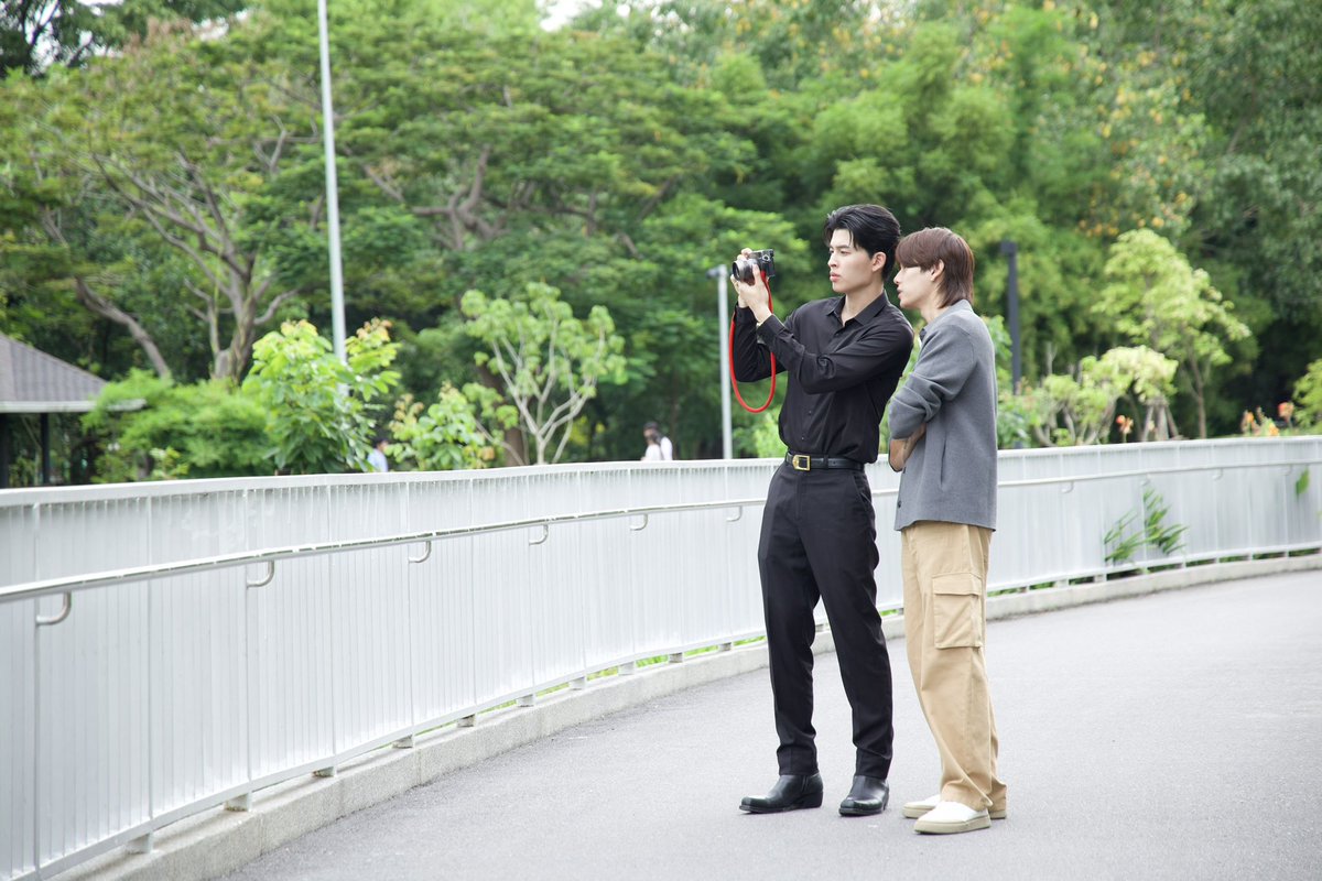 xiseks's tweet photo. teach me, peach #MeAndTheeSeriesEP5 https://t.co/LQHmqus16Y