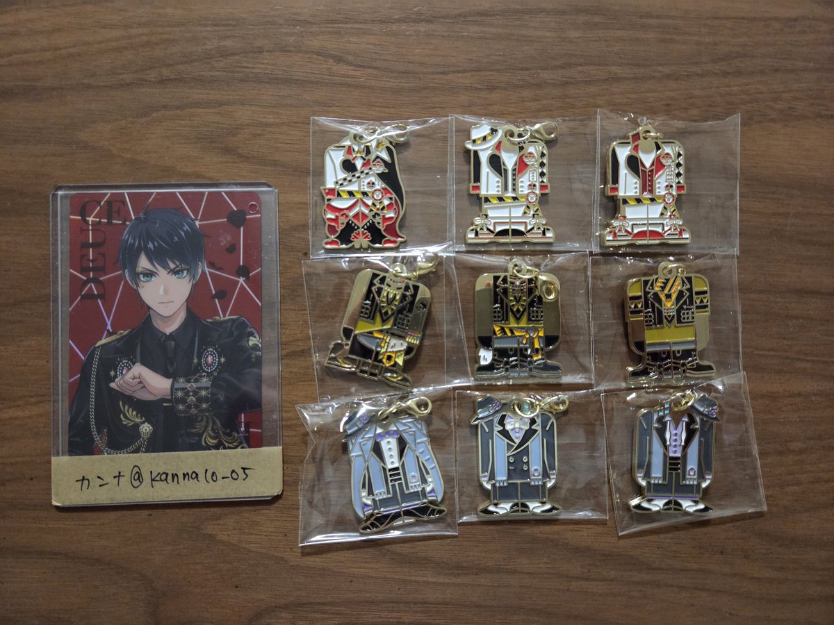 ツイステ 寮服 衣装 メタルチャーム 譲渡 譲) リドル トレイ ケイト