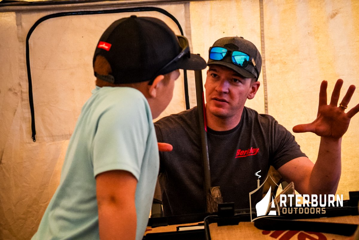 This season, it’s about who you gather with. From our camp to yours, Seasons Greetings. May your days be full and your table never empty.

📸 Grouse/Waterfowl Camp 2025