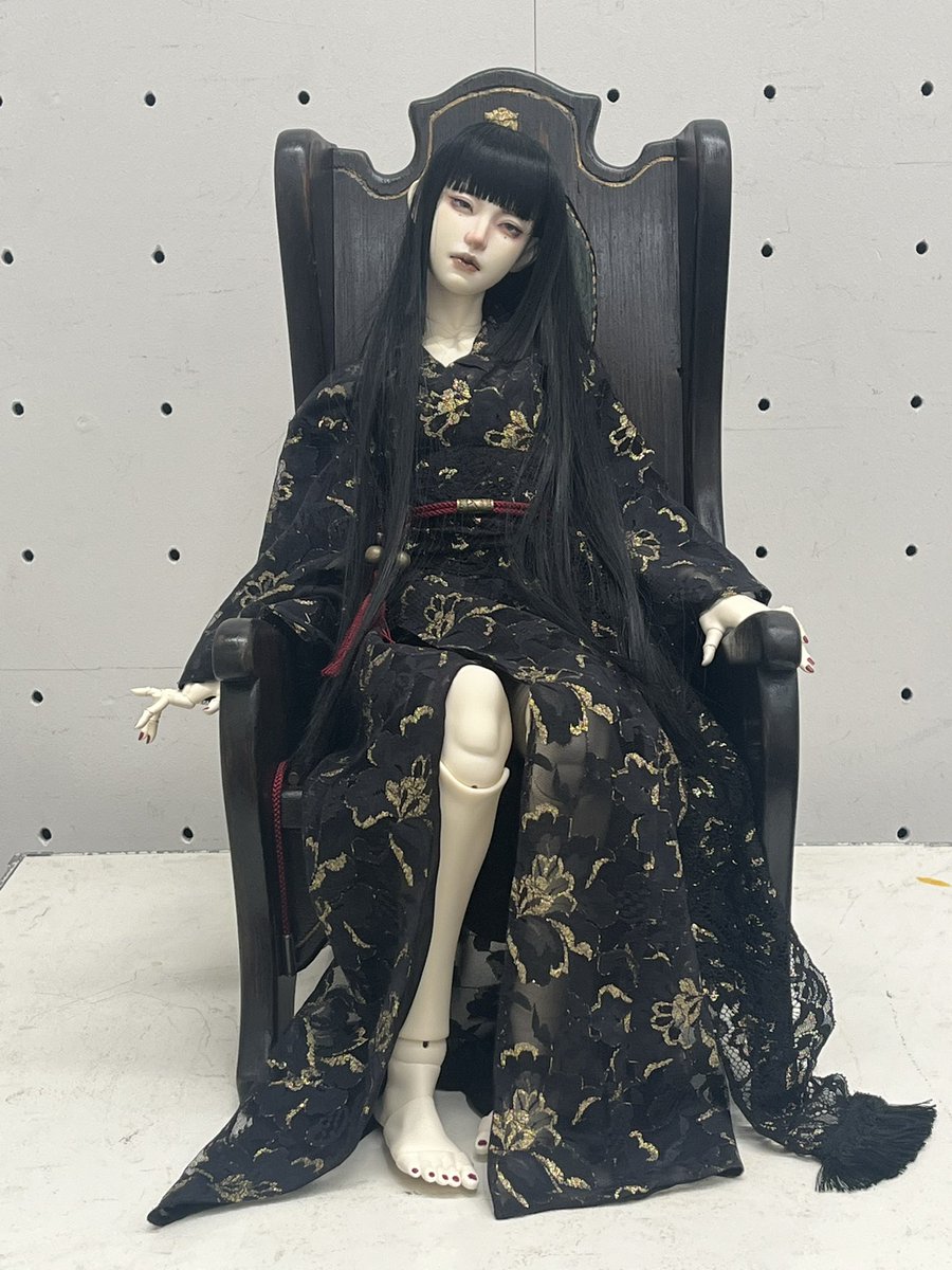 東京都美術館にて開催中の「人形研展」も拝見。 107人の個性が強すぎて