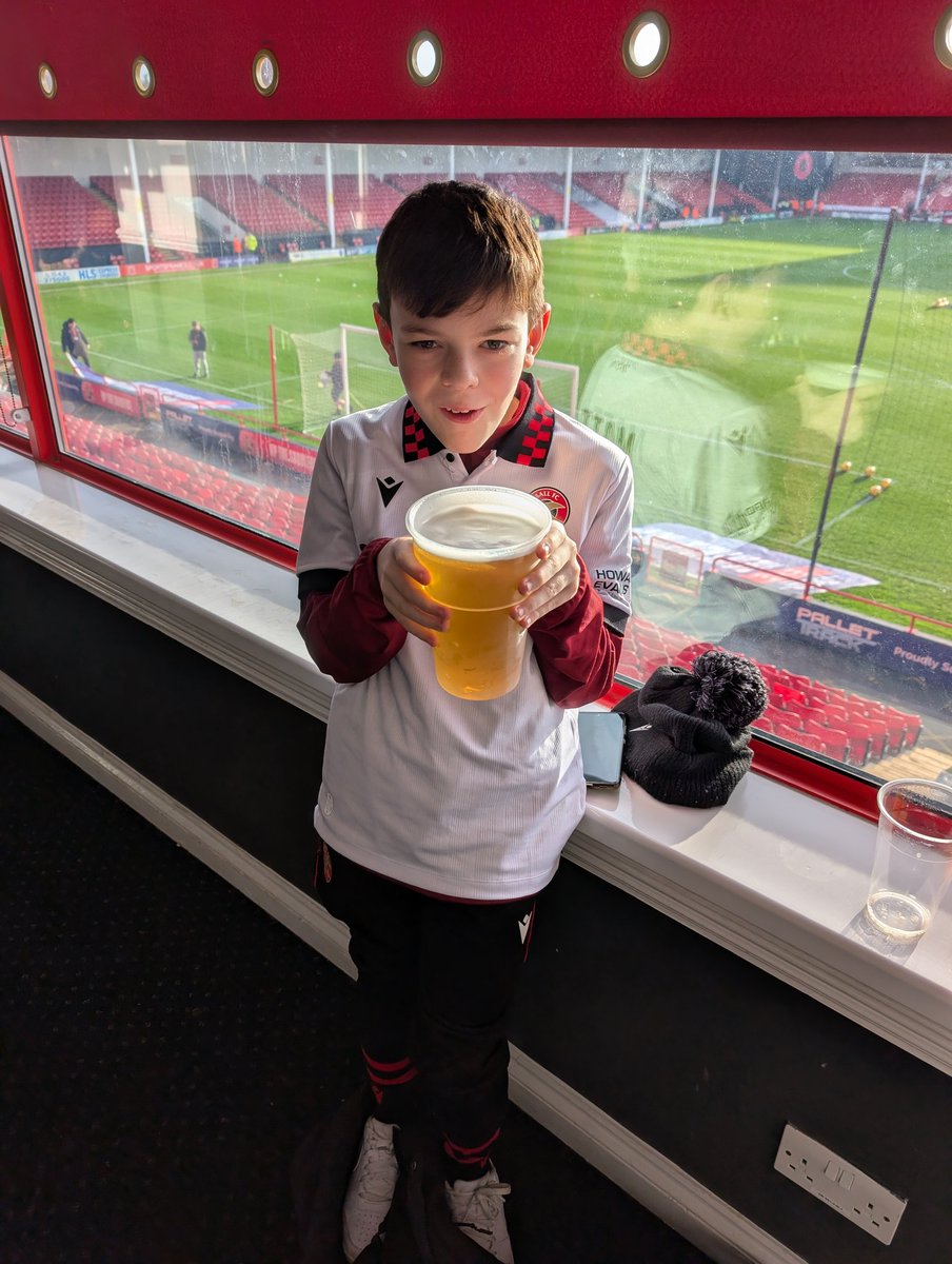 Adam Robinson tweet media