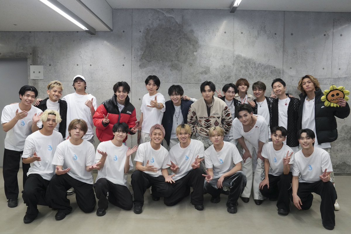 hidekeyboards's tweet photo. 𝙵𝙰𝙽𝚃𝙰𝚂𝚃𝙸𝙲𝚂 𝙻𝙸𝚅𝙴 𝚃𝙾𝚄𝚁 𝟸𝟶𝟸𝟻
 "𝙱𝚄𝚃𝚃𝙴𝚁𝙵𝙻𝚈 𝙴𝙵𝙵𝙴𝙲𝚃"  
-𝙵𝙻𝚈 𝚆𝙸𝚃𝙷 𝚈𝙾𝚄-

宮城公演@セキスイハイムスーパーアリーナ DAY1

#FANTASTICS
#FLYWITHYOU #BE_FNT https://t.co/xXWGneH2Kv
