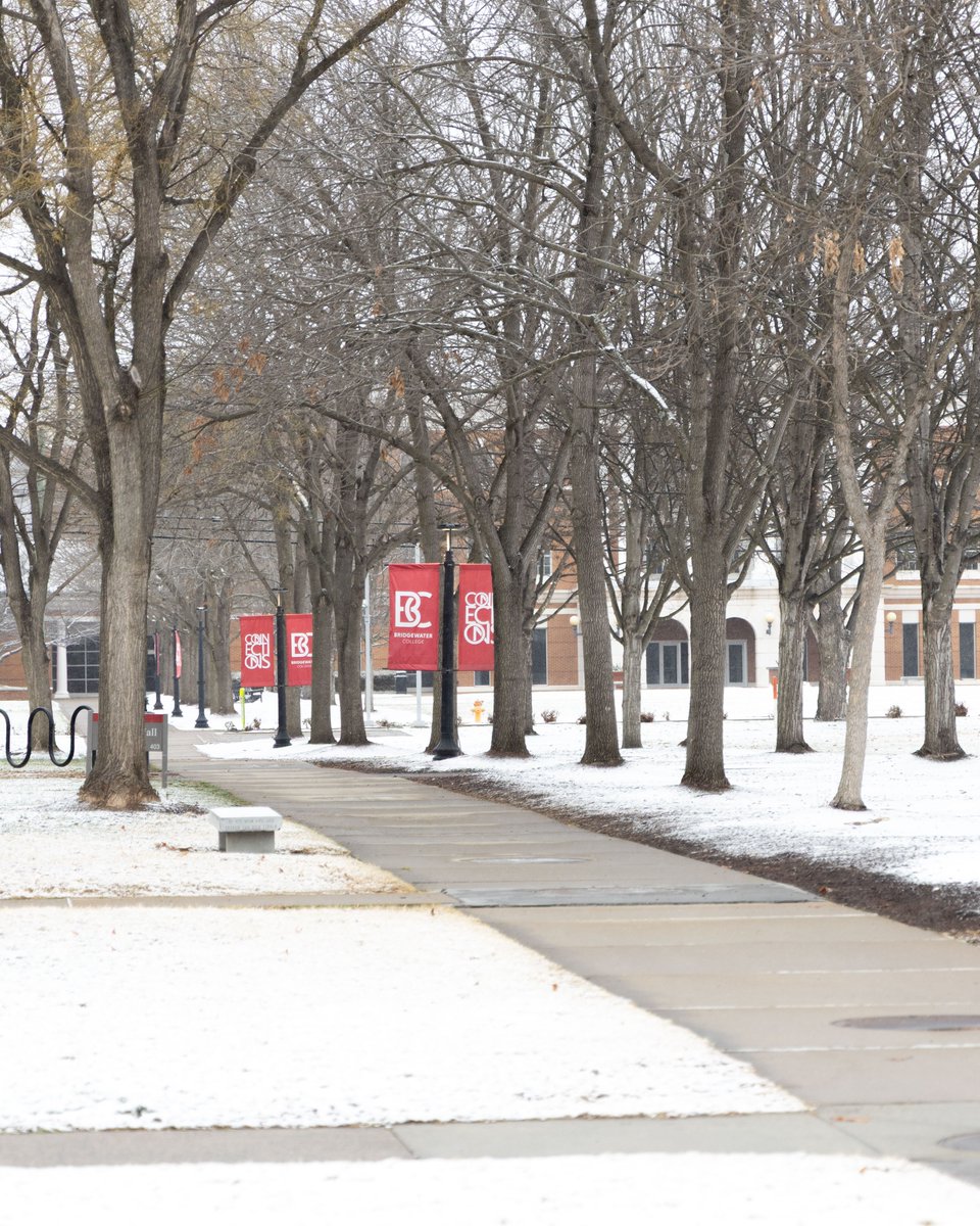 BridgewaterNews's tweet photo. The typical bustling inside these storied halls is slowing down now that finals week is over. Happy holidays, Eagles! Where do you flock to in the winter? https://t.co/hDQYLCymfg