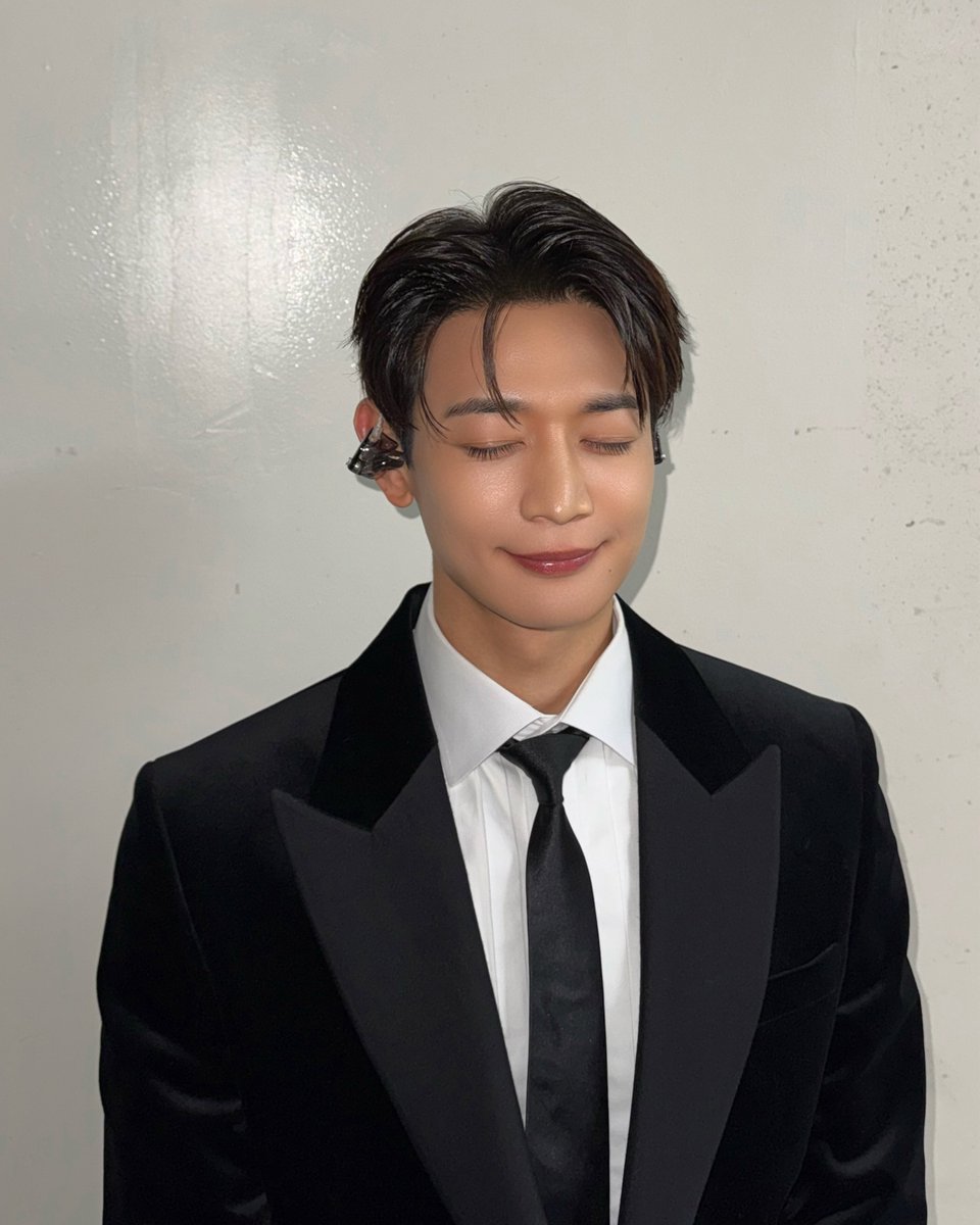 사랑해. 

#MINHO #민호
#SHINee #샤이니
#2025MINHOFANMEETING #OurMovie
#2025베스트초이스민호 #2025민호팬미팅