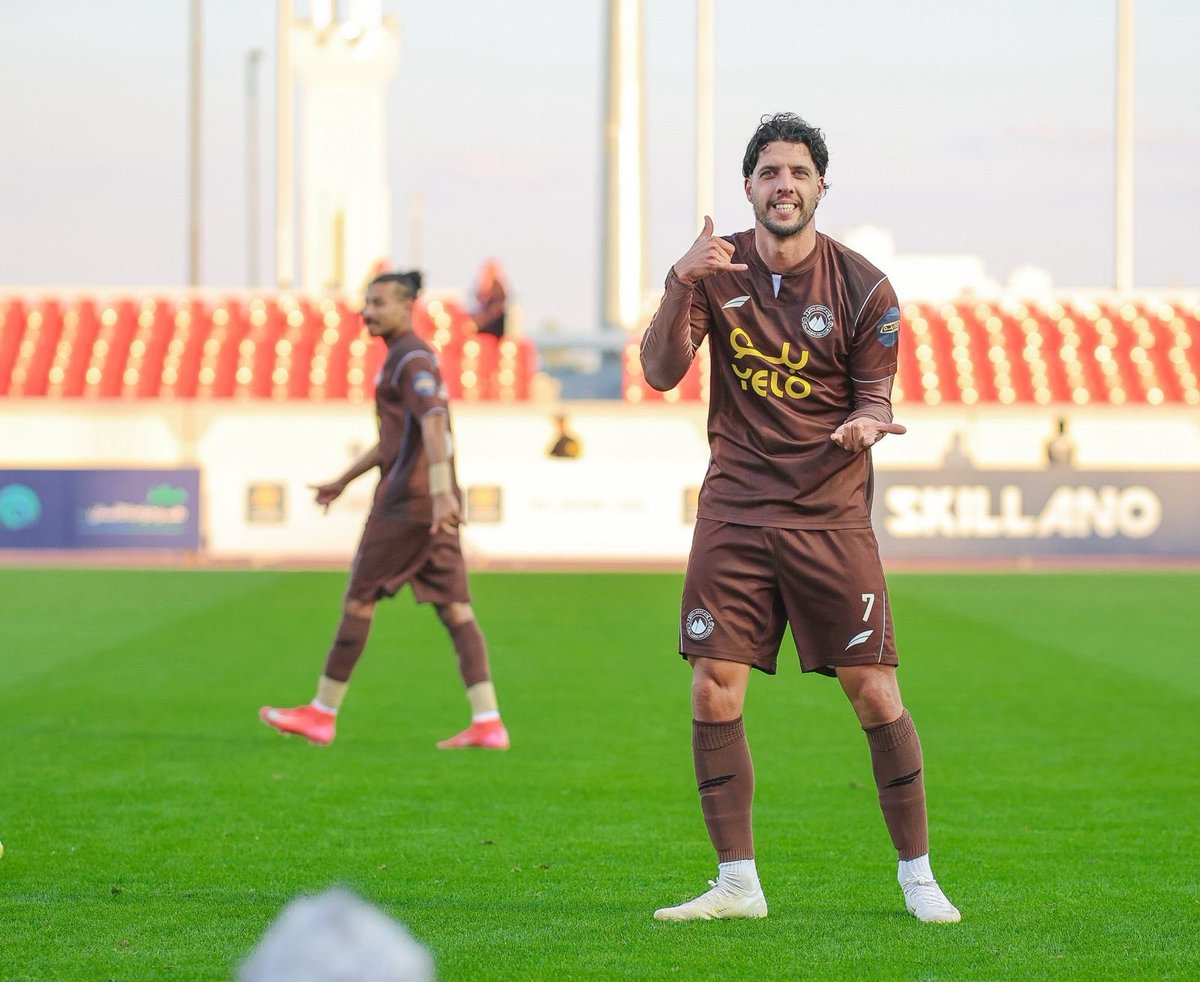 ملك الركلات الحرة في الجبلين

🐐🔥🫡
 #الجبلين_الدرعية