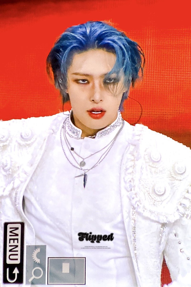 flipped0809's tweet photo. 251213 #ATEEZ #에이티즈 #MINGI #민기
#송민기 #널설레게해줄게 https://t.co/ago37w3lVv