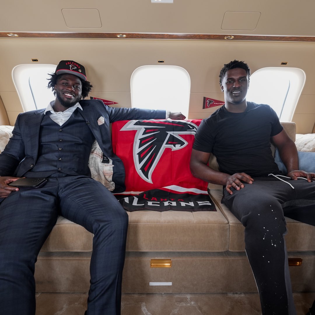 James Pearce Jr &amp; Jalon Walker are 1,2 in sacks for 2025 rookie class.

James Pearce Jr 8.0
Jalon Walker 5.5

#atlantafalcons