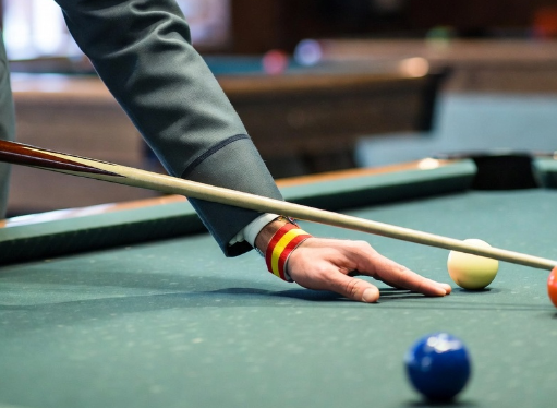 x.com/enricross1964/…

Hay que reconocer que los chicos de la UCO sienten verdadera pasión por el billar; acaban de firmar una carambola a catorce bandas con un solo golpe de taco que ni en los campeonatos mundiales.

De una tacada magistral, han puesto en la picota a una