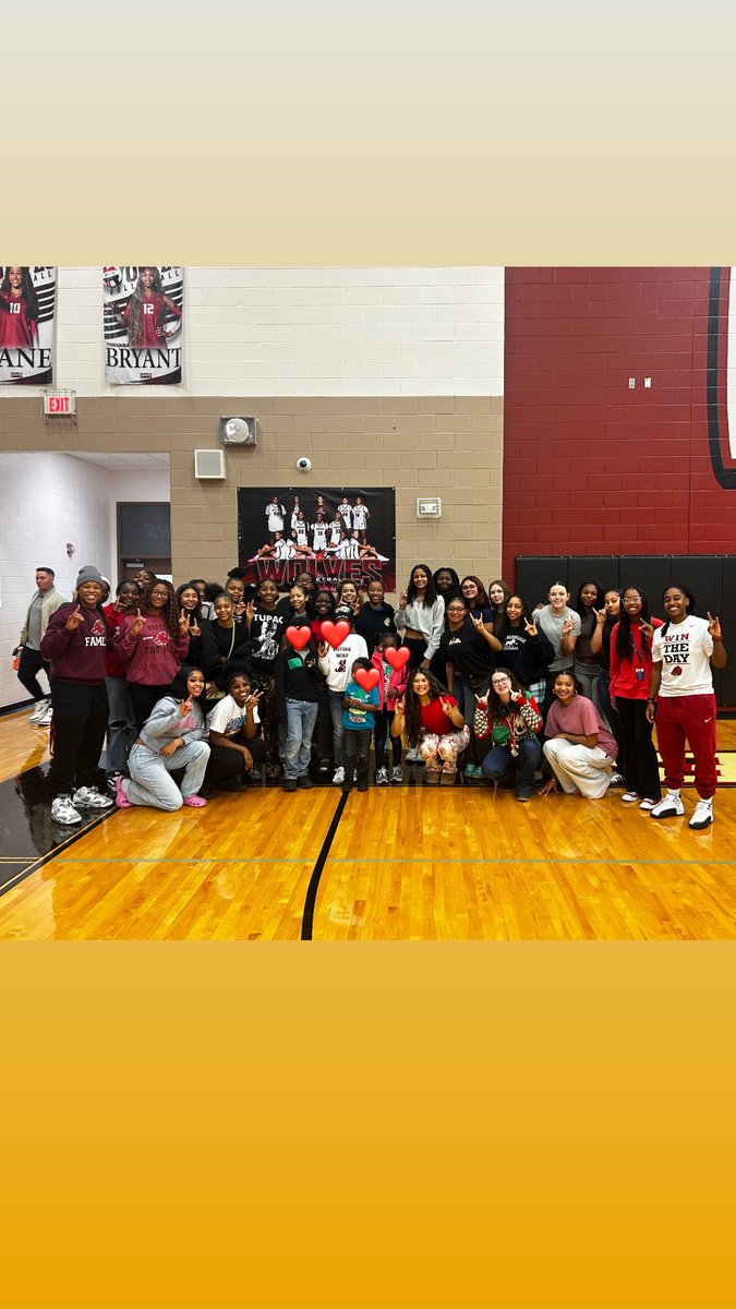 Weiss_WBB's tweet photo. Another successful year of our Lady ๐บ Holiday Party (Adopt-A-Child) for us! We truly enjoyed our time pouring into these kiddos โค๏ธ. @Weiss_ABC even hooked them up with some swag! Looking forward to next year! https://t.co/Ax6Ycl8bpq