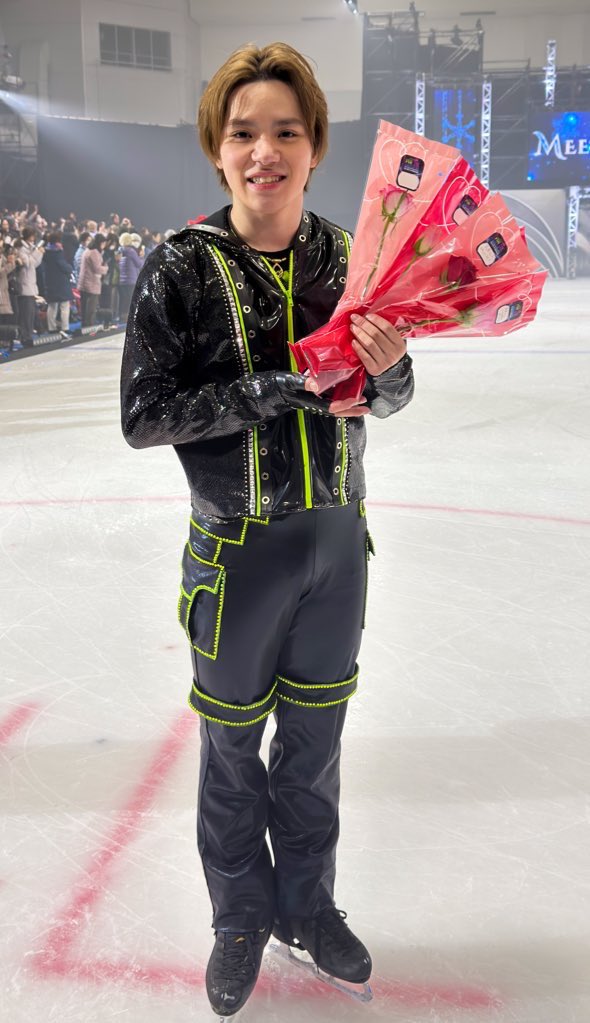 今回の驚きのひとつ昌磨くん
観客とのコネクトが凄く増していて
あぁプロスケーターであり
自身のショーを背負った座長なんだとつくづく感じた
ミーグリでも穏やかでフレンドリーな対応
アイスブレイブのお話も✨
#宇野昌磨