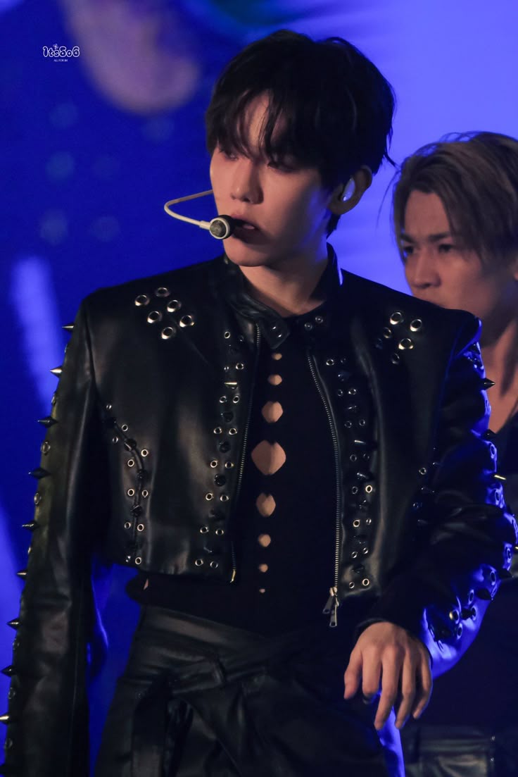 飞天 H tweet media