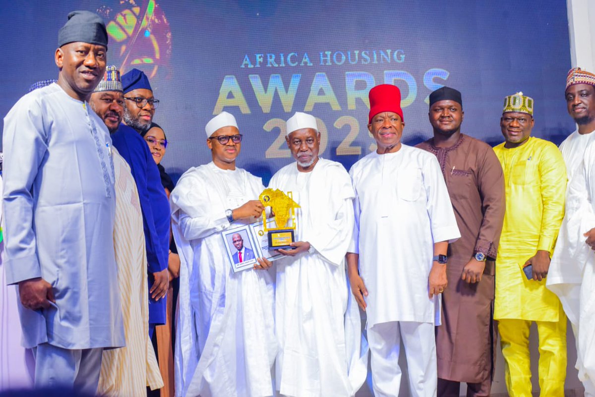 fmbnnigeria's tweet image. Osidi Honoured as CEO of Government-Owned Housing Company of the Year at Africa Housing Awards 

In recognition of his sustained outstanding contributions to housing sector growth and development, the Managing Director/Chief Executive of the Federal Mortgage Bank of Nigeria...