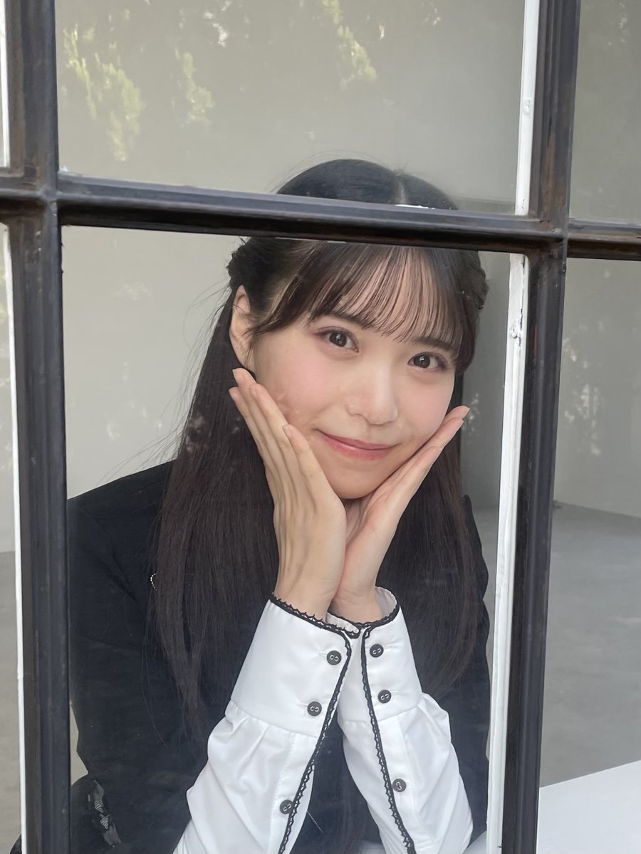 はじめまして！
22/7 新メンバーの橘茉奈です。
ナナニジをさらに愛されるグループにするために、精一杯頑張ります。
応援していただけると嬉しいです☺️
ファンの皆様とお会いできる日を楽しみにしています♡