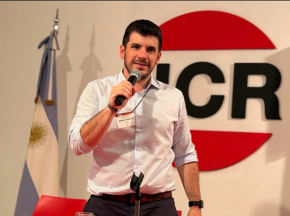Ari_Ber's tweet photo. Felicito a las nuevas autoridades del Comité Nacional de la @UCRNacional, elegidas en el plenario realizado ayer.

Celebro la designación de @leonelchiarella quien con 36 años se convierte en el presidente más joven en los 135 años de historia del radicalismo. https://t.co/cGrbgOWoAe