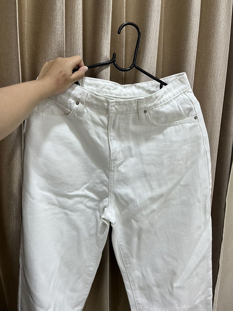 butysincetim's tweet image. ส่งต่อ DUEX baggy jeans size L เอว 30 สพ 41 ใส่ครั้งเดียวไม่มีตำหนิ มีถุงให้ ปล่อย 370 ส่งฟรี (from 500+) #ส่งต่อduex #เสื้อผ้าสาวอวบ #ส่งต่อเสื้อผ้าสาวอวบ #ส่งต่อเสื้อผ้ามือ2 #โล๊ะตู้เสื้อผ้า #ส่งต่อstylist #ส่งต่อbemingbkk #maisonKEEPS