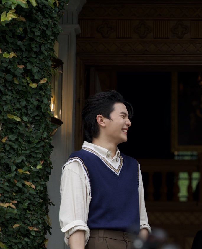 yanwnr's tweet image. ชอบวิลเลี่ยมลุคนี้มากเลยอะะ คุณชายน้อยสุดๆ 🫳🏻

#MeAndTheeSeriesEP5
#williamjkp @Williamjkp1