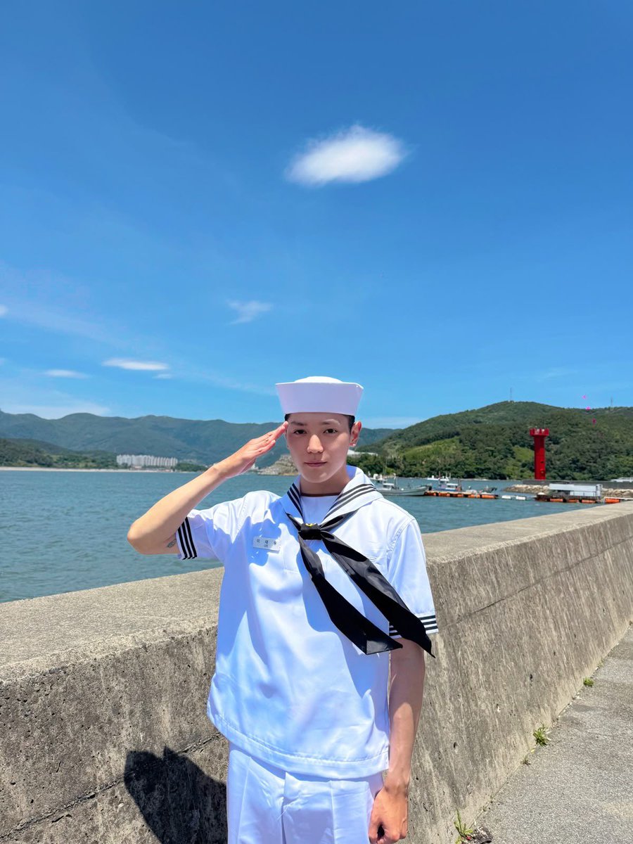 Tyongfs! Please reply with these tags🫰

WELCOME BACK TAEYONG
#OurTAEYONGisBack
#축_전역_태용이와새로운시작