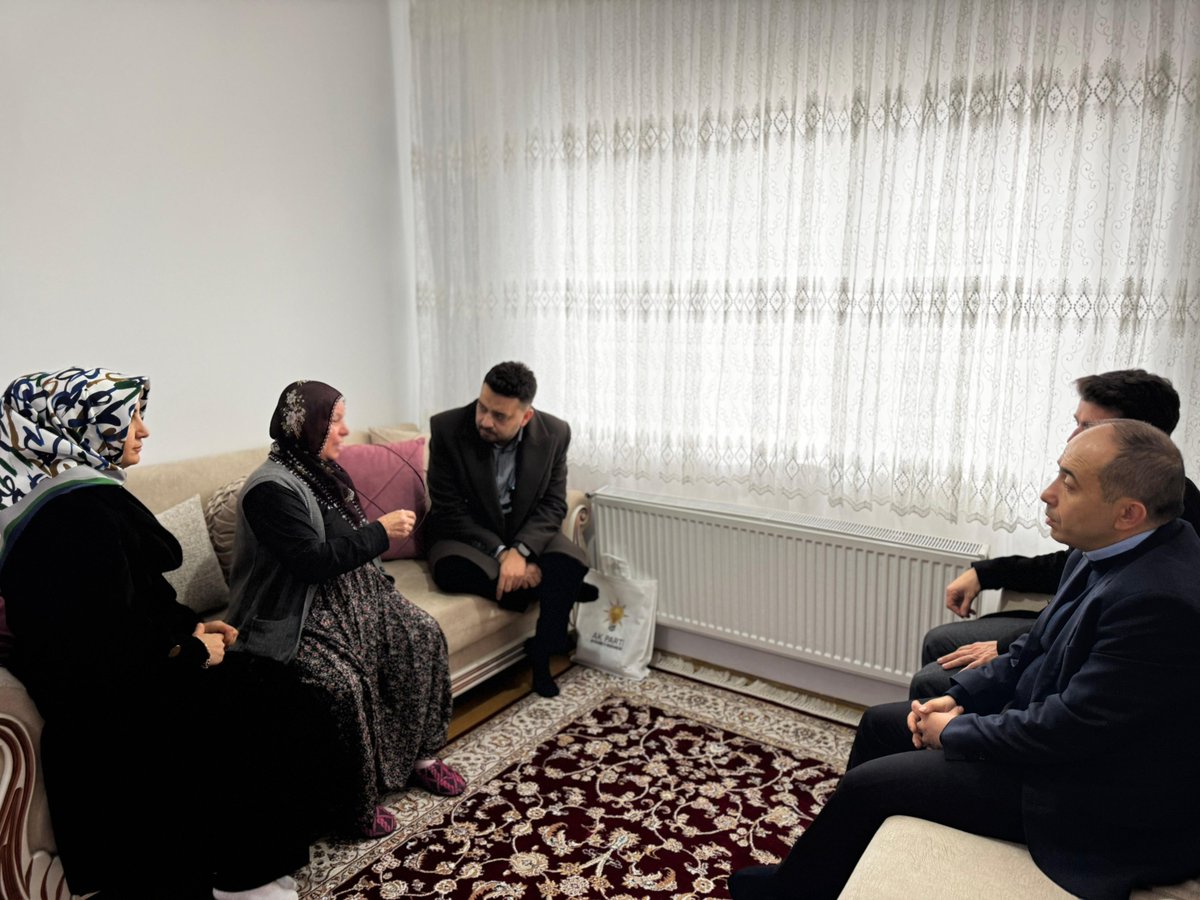 📍Gönül Kapısı

Merkez İlçe Başkanımız <a href="/SSonugelen/">Serhat Sonugelen</a> , İl Başkan Yardımcılarımız <a href="/daldiken/">Ahmed</a> ve <a href="/Furkannshnn/">Furkan Şahin 🇹🇷</a> Kadın Kolları Başkanımız <a href="/CelebiElife/">Elife Çelebi</a> , Gençlik Kolları Başkanımız <a href="/NecatiYurtbilir/">Necati YurtbiLir</a> ve teşkilatımız ile birlikte Gönül Kapısı Ziyaretleri kapsamında hane ziyaretlerinde