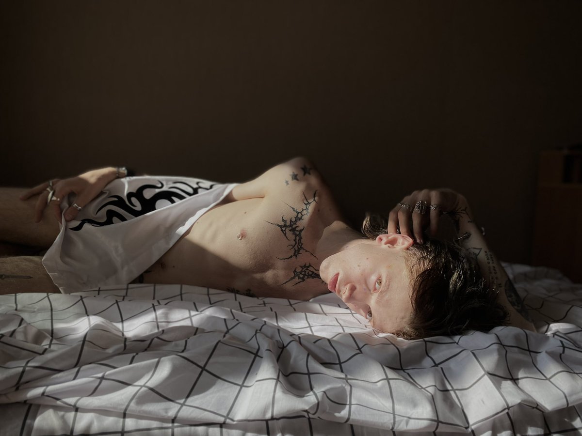 sunny morning on my of acc ☀️
onlyfans.com/virgin_boy

#onlyfans #ofpromo #twink #gayboy